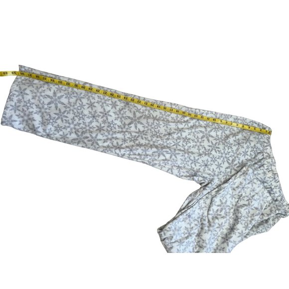 Adonna Sleepwear Snow Flake Pajamas Size Medium - Picture 7 of 16
